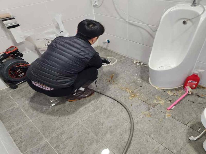 안양 소변기·상가 배관 작업사례 4
